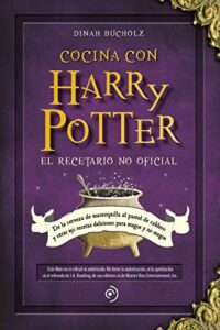 Cocina con Harry Potter (7ª ED): De La Cerveza De Mantequilla Al Pastel De Caldero Y Otras 150 Recetas Deliciosas Para Magos Y No Magos (FUERA DE COLECCION)